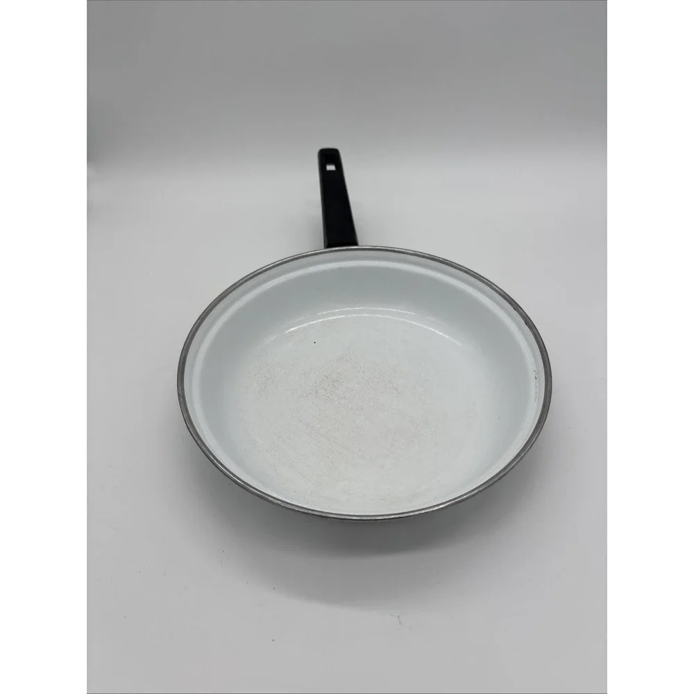 Vintage‎ Austria Email Frying Pan 9 Inches No Lid